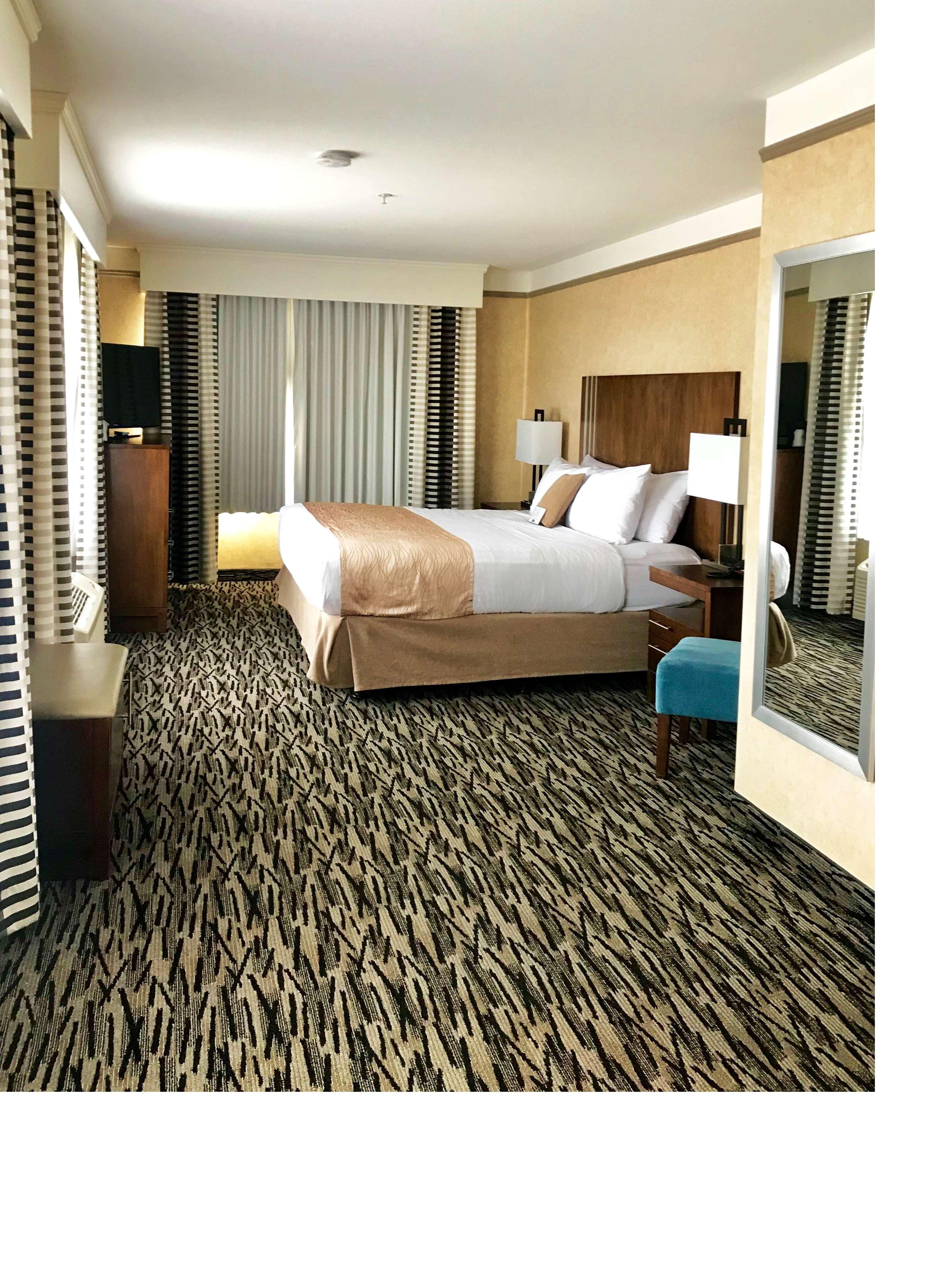 Best Western Plus Pitt Meadows Inn & Suites Εξωτερικό φωτογραφία