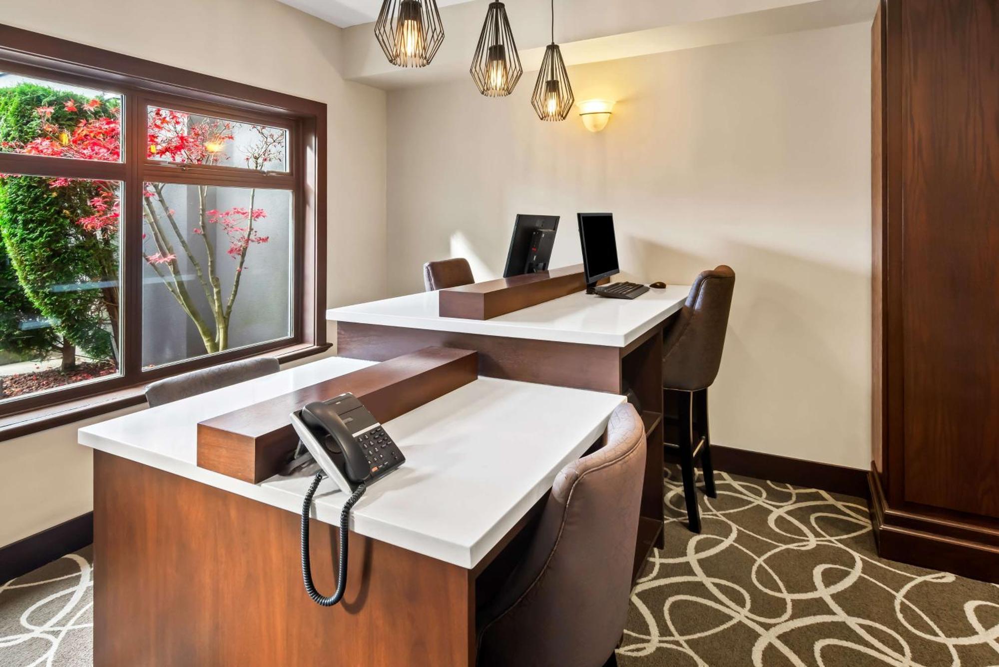Best Western Plus Pitt Meadows Inn & Suites Εξωτερικό φωτογραφία
