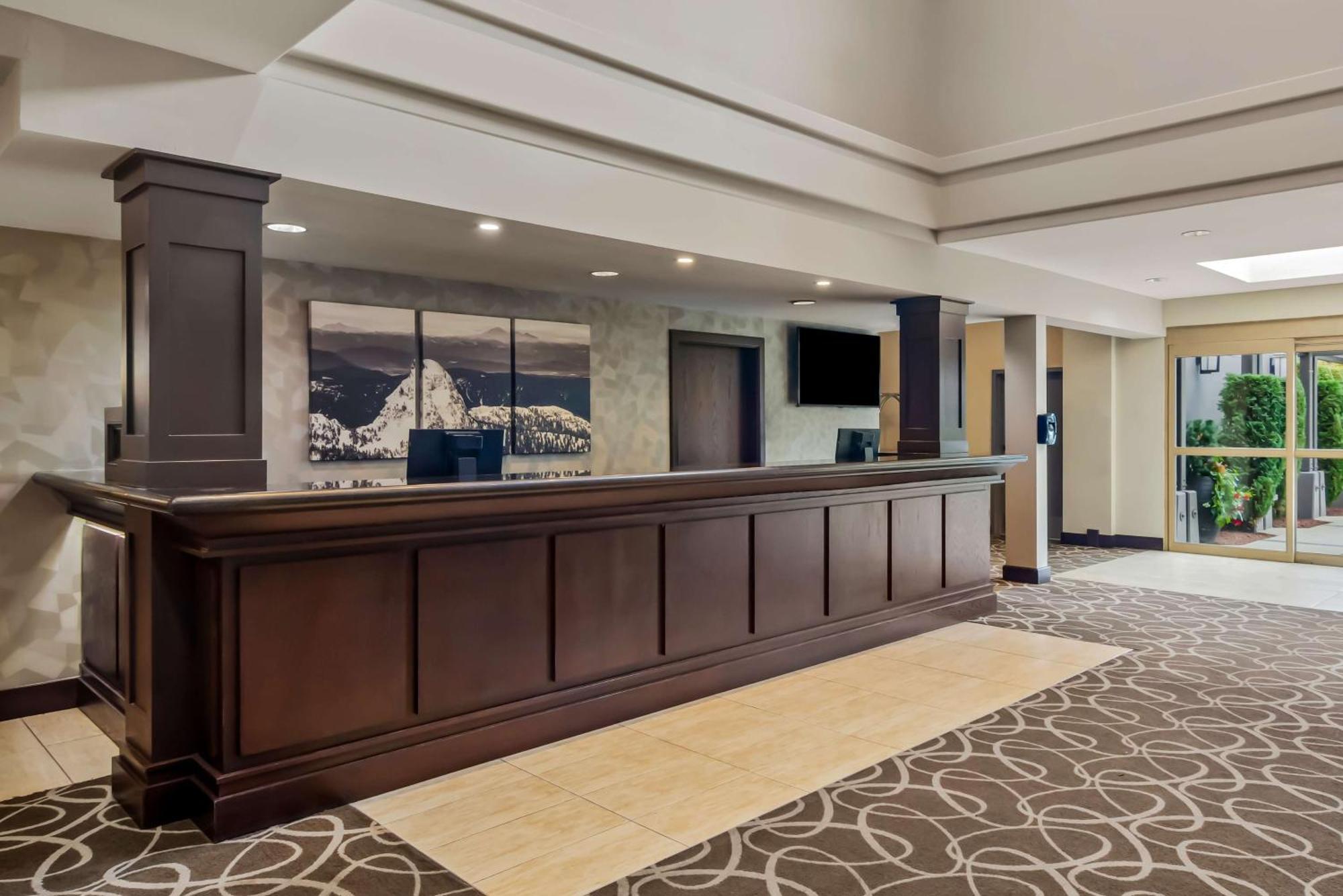 Best Western Plus Pitt Meadows Inn & Suites Εξωτερικό φωτογραφία
