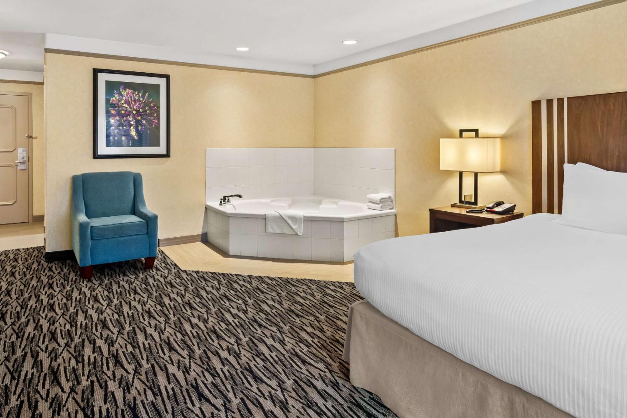 Best Western Plus Pitt Meadows Inn & Suites Εξωτερικό φωτογραφία