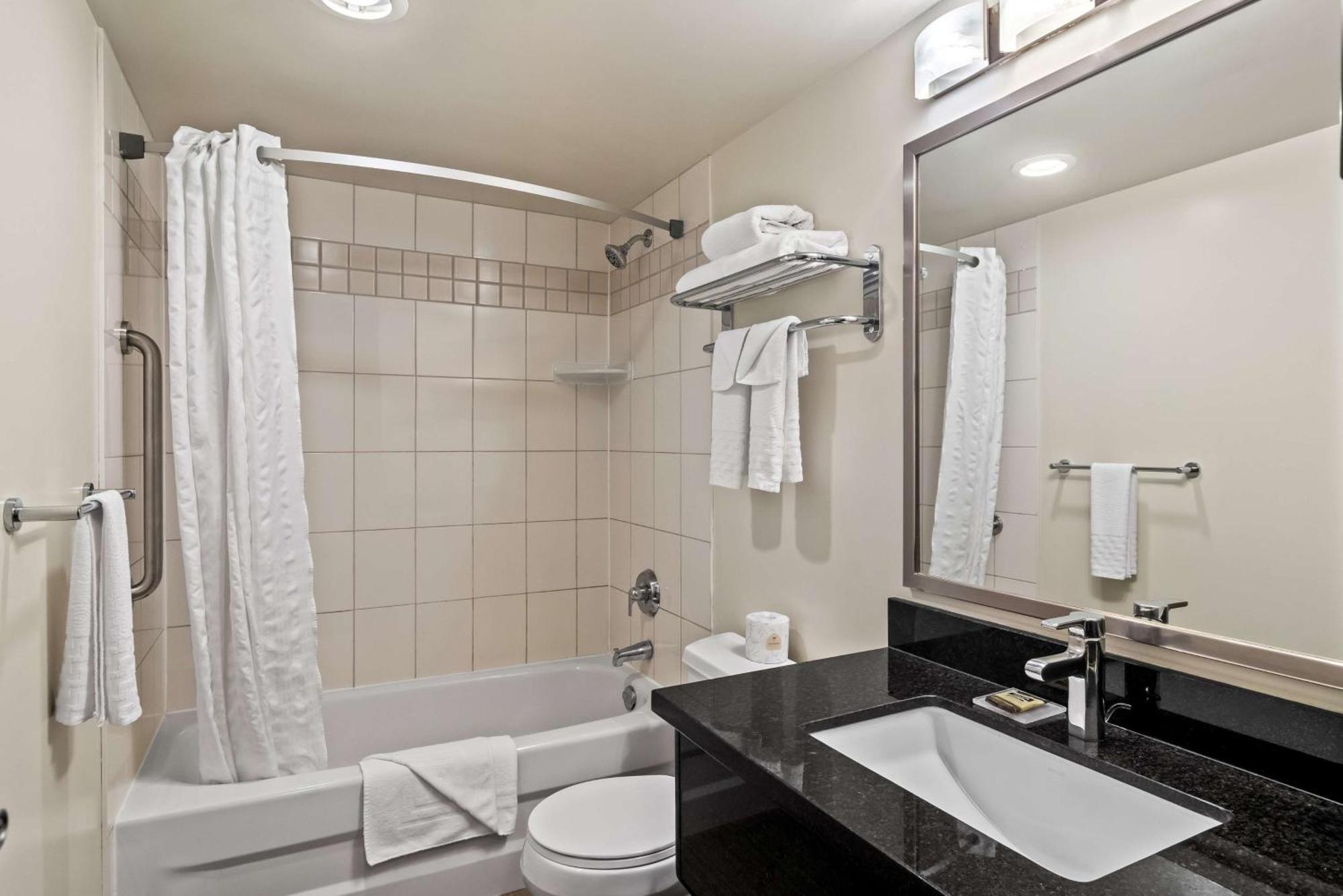 Best Western Plus Pitt Meadows Inn & Suites Εξωτερικό φωτογραφία