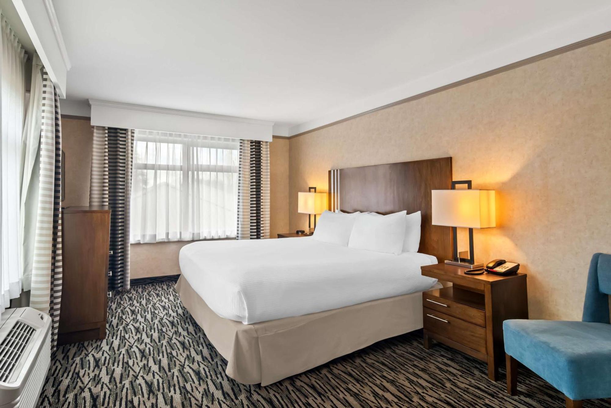 Best Western Plus Pitt Meadows Inn & Suites Εξωτερικό φωτογραφία