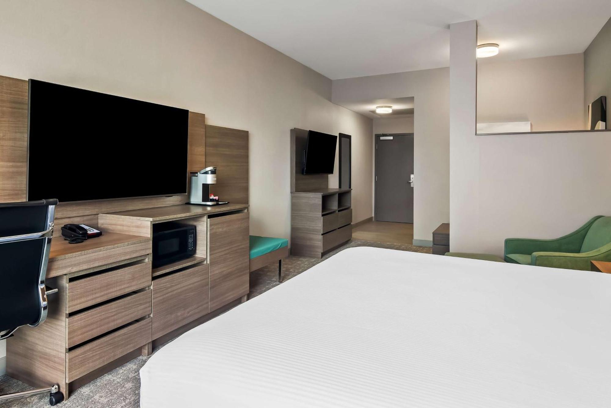 Best Western Plus Pitt Meadows Inn & Suites Εξωτερικό φωτογραφία