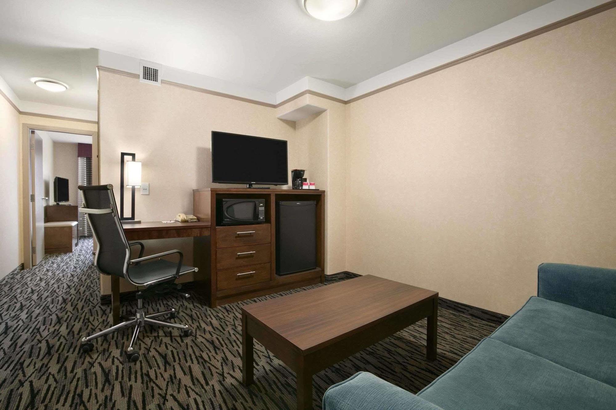 Best Western Plus Pitt Meadows Inn & Suites Εξωτερικό φωτογραφία
