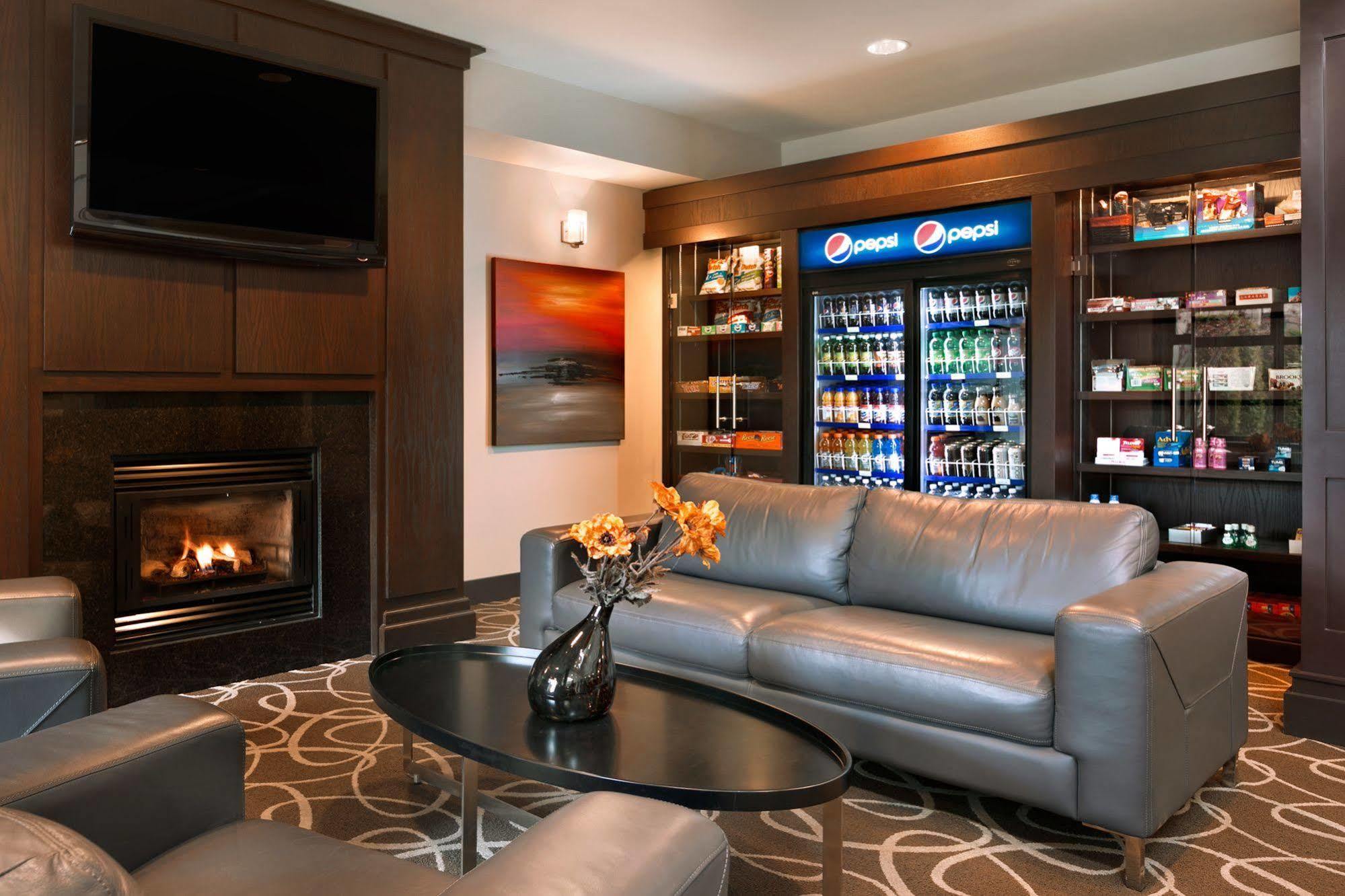 Best Western Plus Pitt Meadows Inn & Suites Εξωτερικό φωτογραφία